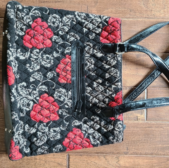VB Jacquard Roses Tote - Picture 2 of 2
